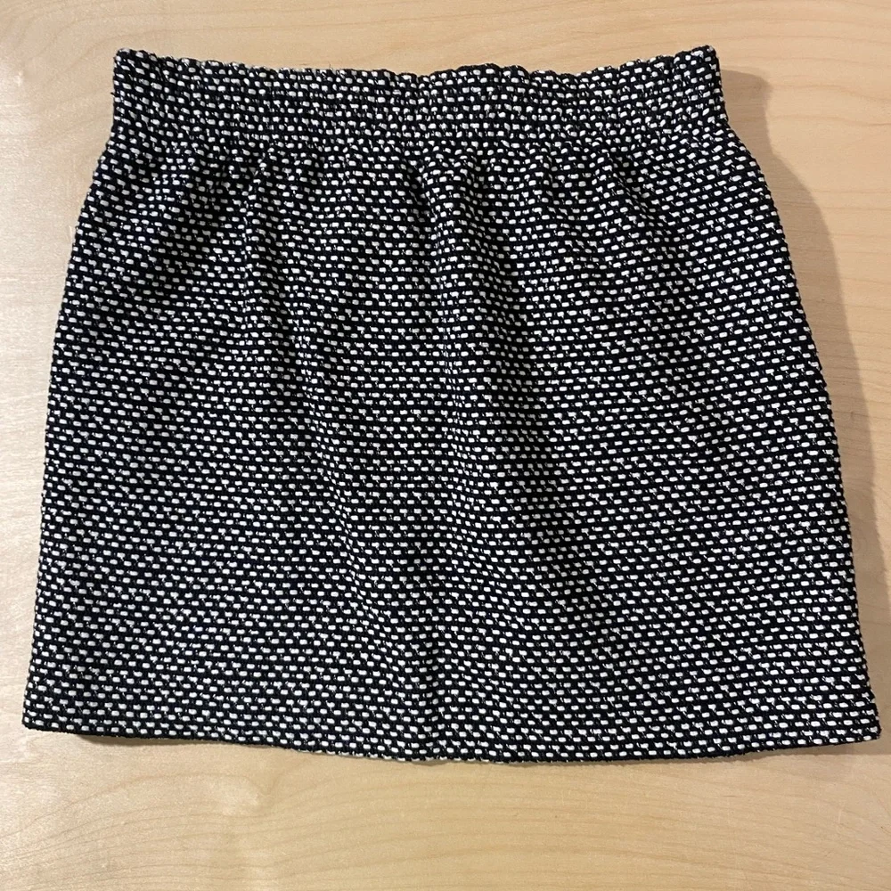 J. Crew Black and White Textured Mini Skirt 10 (E)